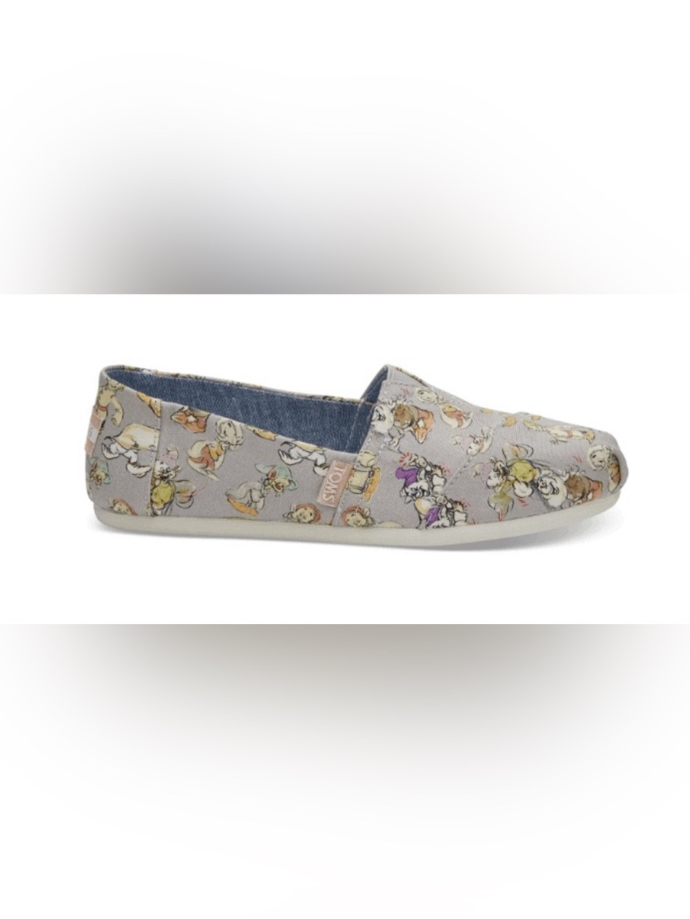 TOMS x Disney “Snow White and the Seven Dwarves” Dwarves Print Slip Ons//9Women